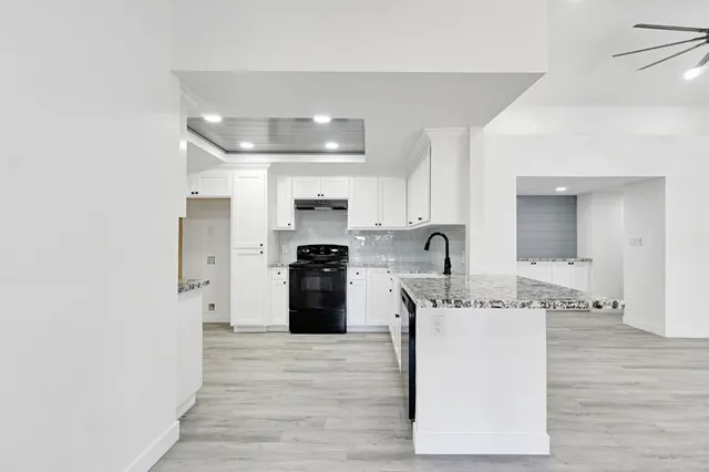 $645,000 | 1547 West Fir Avenue, Fresno, CA 93711