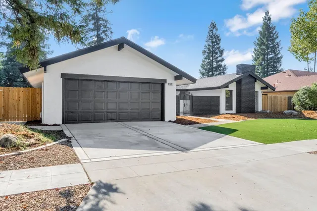 $645,000 | 1547 West Fir Avenue, Fresno, CA 93711