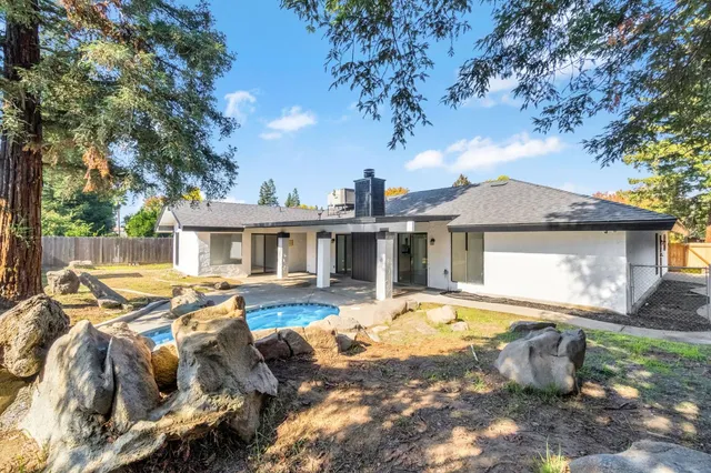 $645,000 | 1547 West Fir Avenue, Fresno, CA 93711