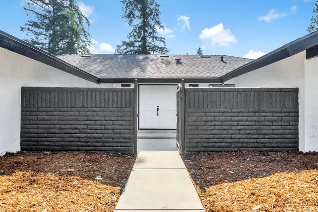 $645,000 | 1547 West Fir Avenue, Fresno, CA 93711