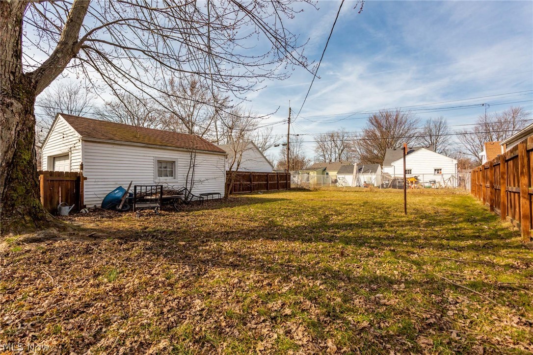 258 Hilliard Road Elyria, OH 44035 - Photo 26 of 27 Gallery Image 26