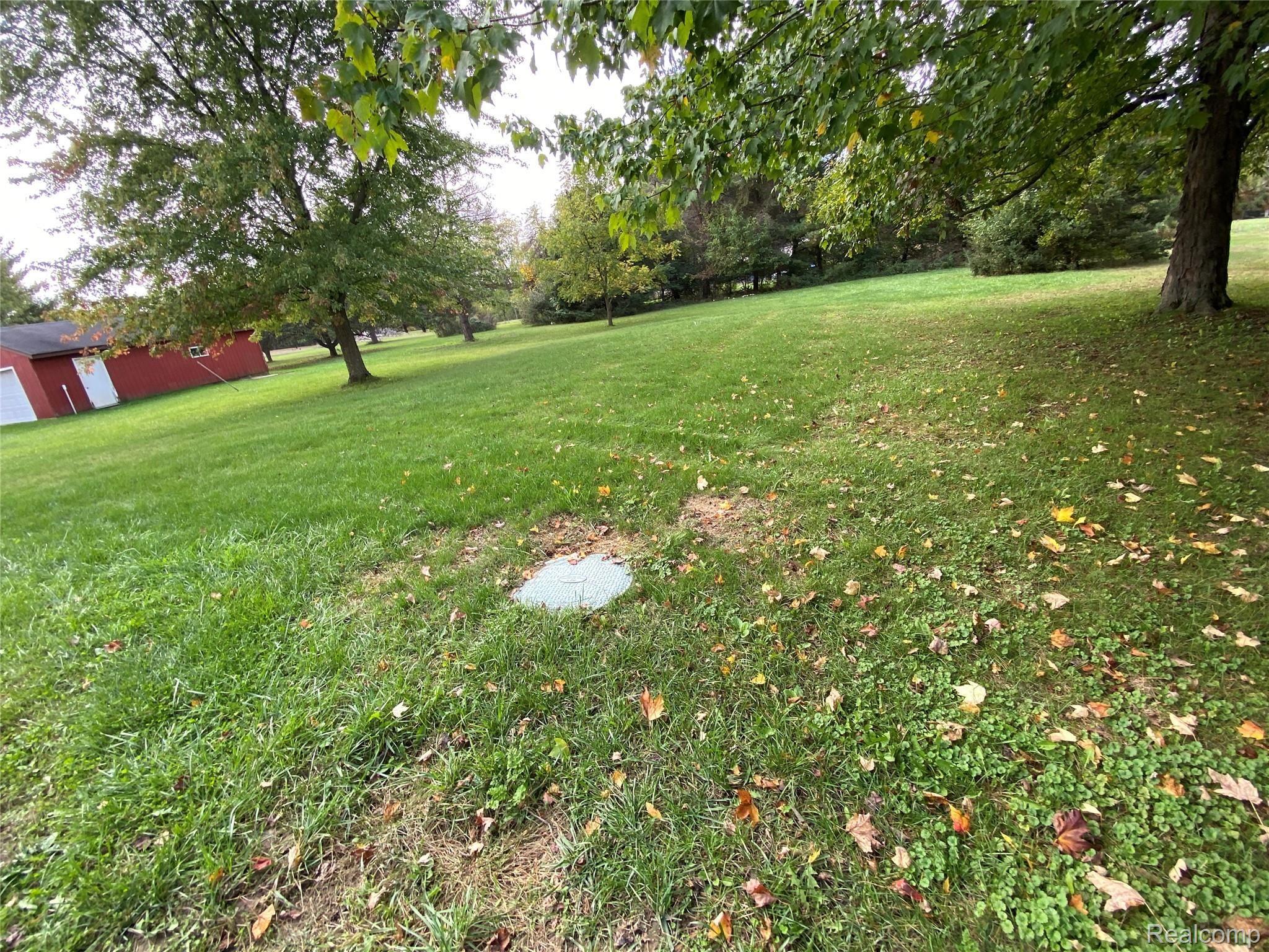 6949 Capac Road Yale, MI 48097 - Photo 25 of 31 IMG_8137.JPG