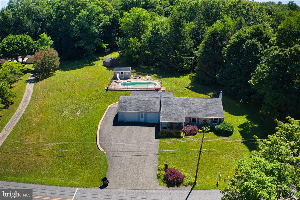 451 Saylors Mill Road Spring City, PA 19475 - Photo 5 of 36
