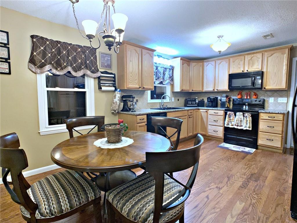 5614 Valley Field Road Southeast Hickory, NC 28602 - Photo 7 of 29 Gallery Image 7
