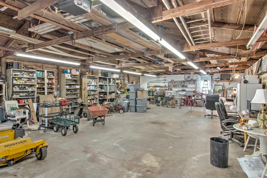 101 East Reed Trenton, TX 75490 - Photo 23 of 27 a view of a room with gym equipment