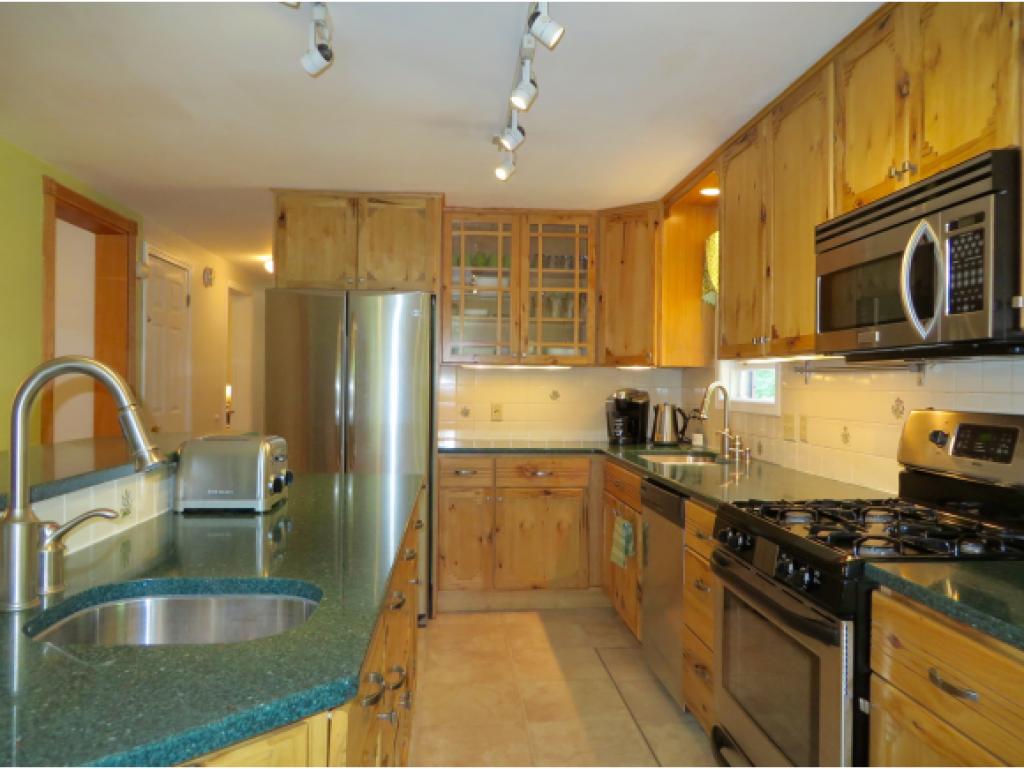 116 Dame Road Tuftonboro, NH 03816 - Photo 8 of 34