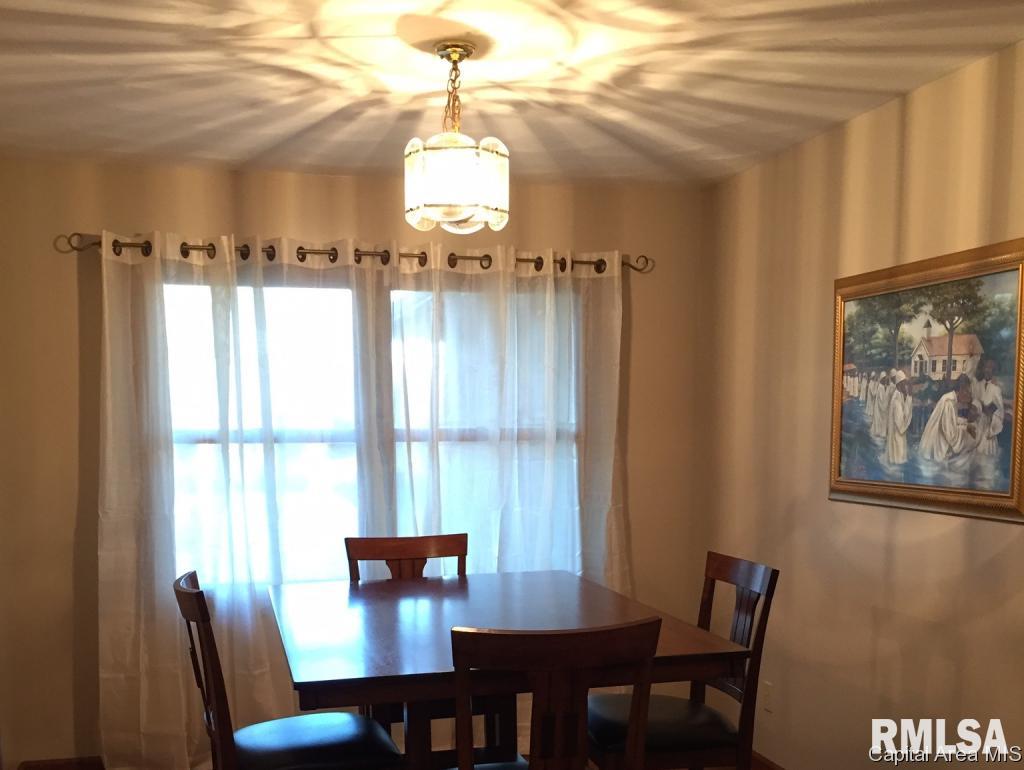 3121 Superior Drive Springfield, IL 62707 - Photo 13 of 36