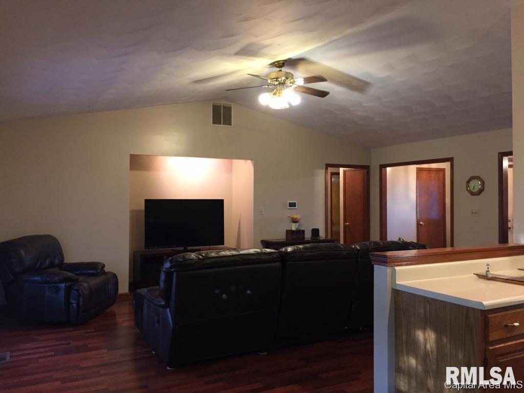 3121 Superior Drive Springfield, IL 62707 - Photo 10 of 36