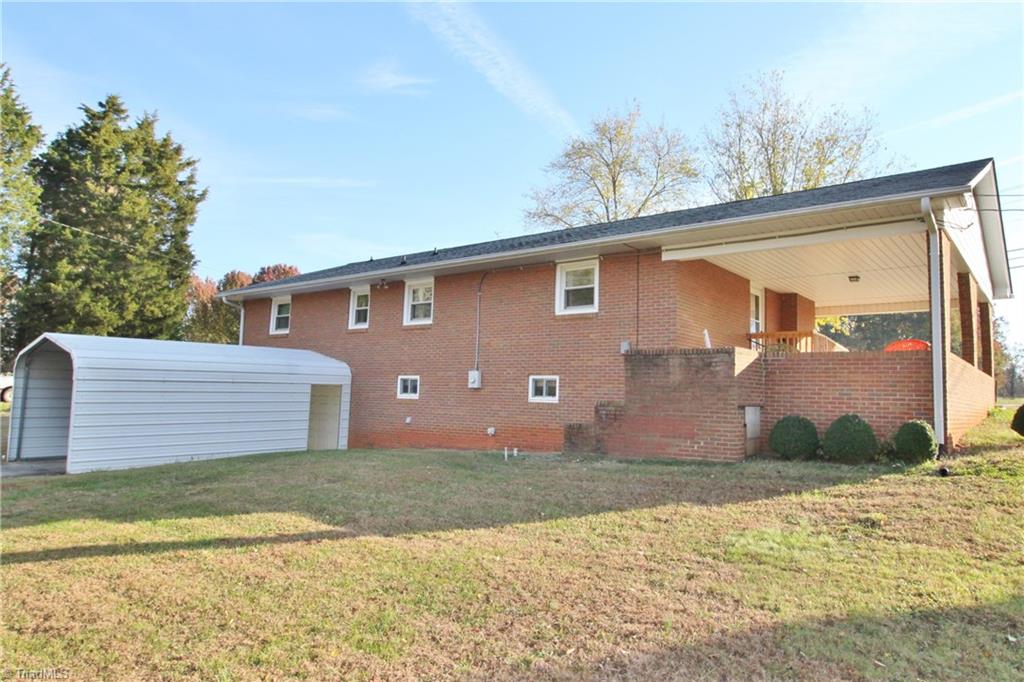 324 Bethany Road Lexington, NC 27292 - Photo 3 of 24 Gallery Image 3