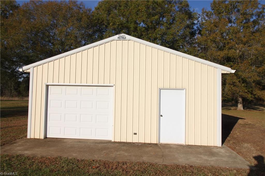 324 Bethany Road Lexington, NC 27292 - Photo 5 of 24 Gallery Image 5