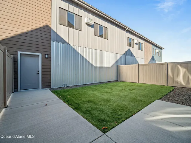 $685,000 | 1033 East RR Avenue, Post Falls, ID 83854