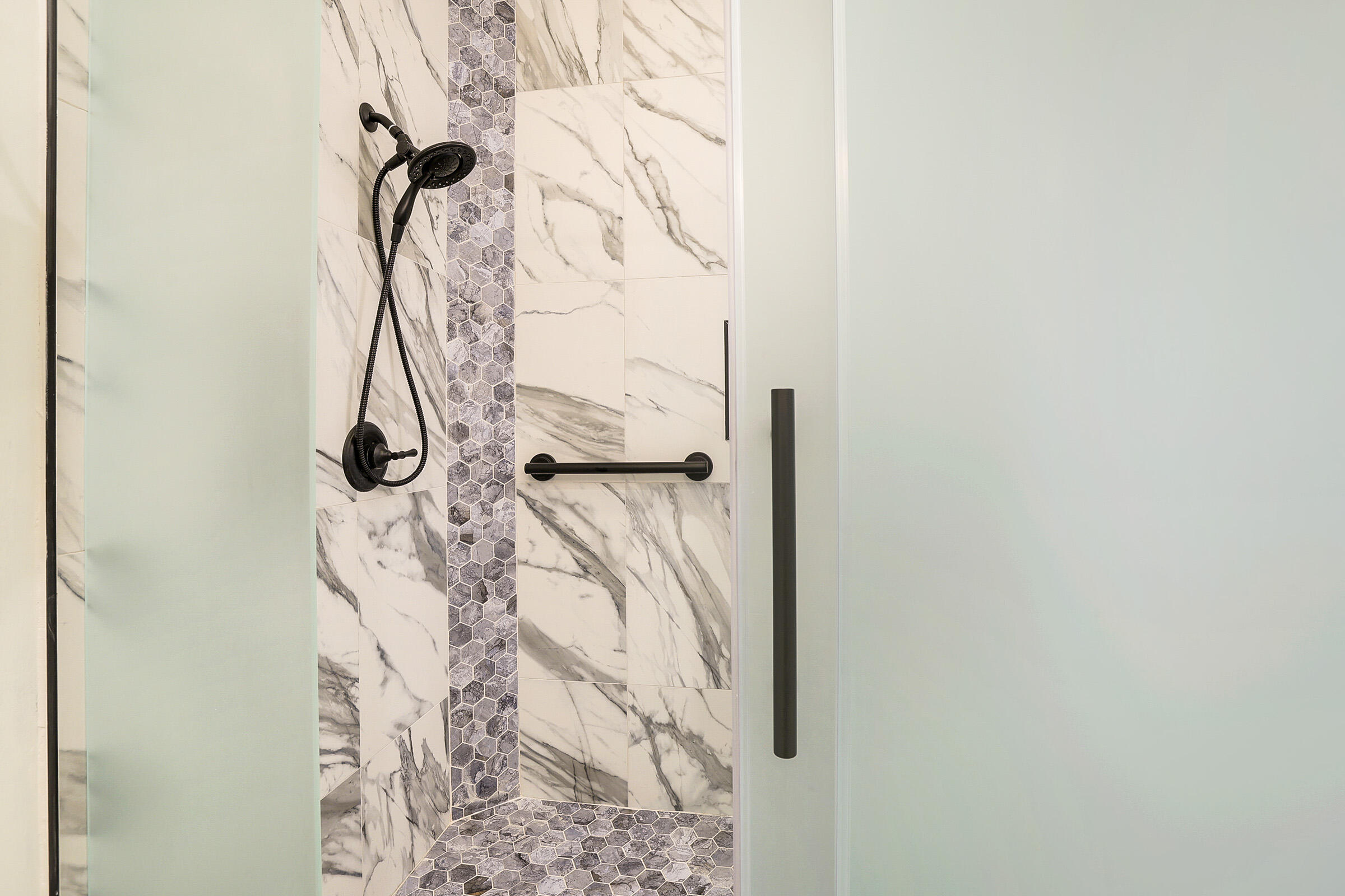 9520 Southwest Wedgewood Lane Stuart, FL 34997 - Photo 26 of 53 a bathroom with a shower