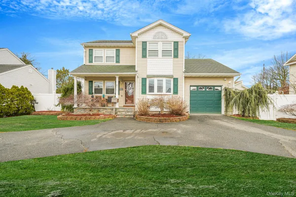 $649,996 | 811 County Line Road, Amityville, NY 11701