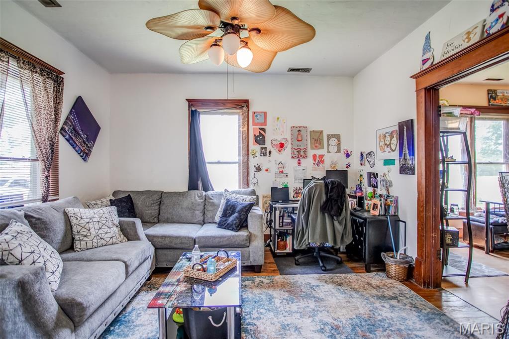 812 South Main Street Pleasant Hill, IL 62366 - Photo 11 of 51