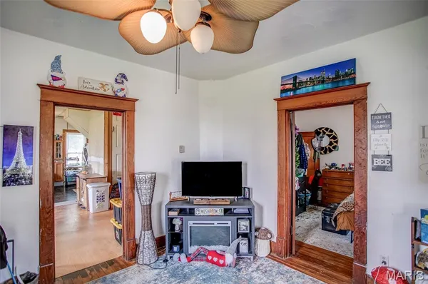 $44,000 | 812 South Main Street, Pleasant Hill, IL 62366