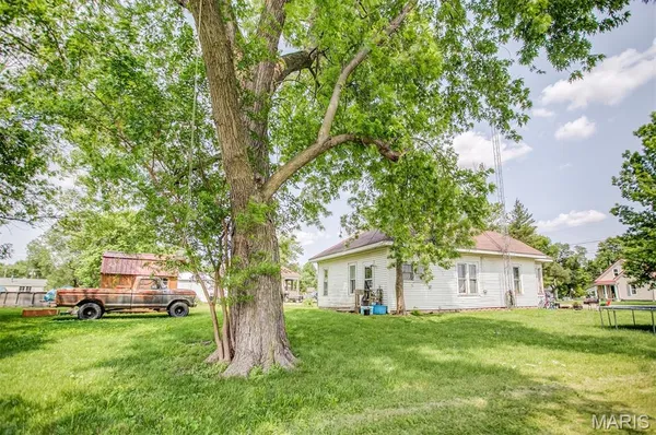 $44,000 | 812 South Main Street, Pleasant Hill, IL 62366
