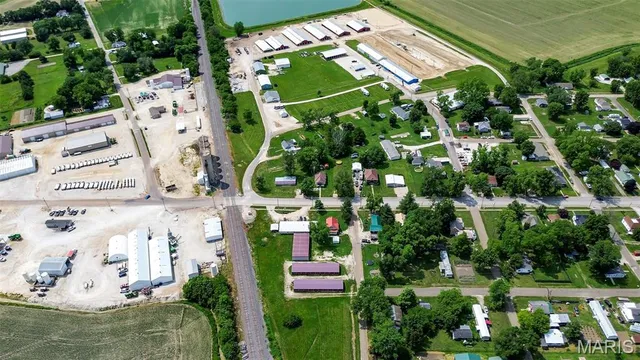 $45,000 | 812 South Main Street, Pleasant Hill, IL 62366