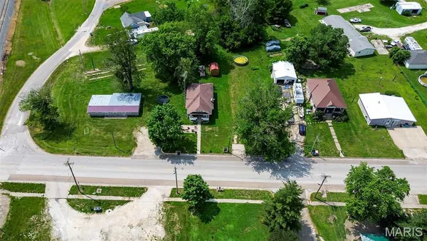 $44,000 | 812 South Main Street, Pleasant Hill, IL 62366