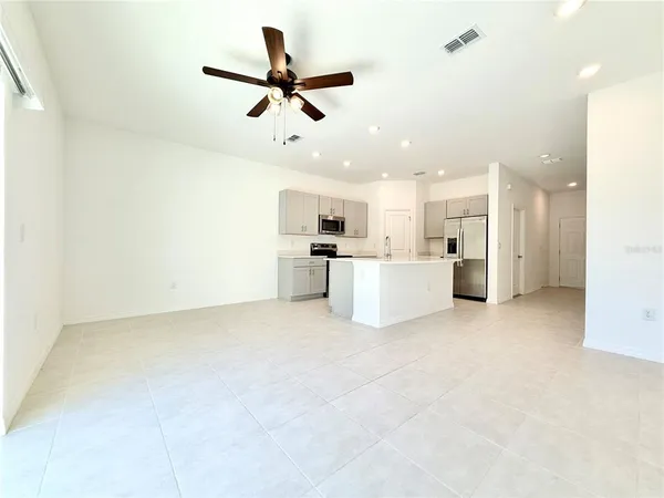 $1,775 | 348 River Front Way, Edgewater, FL 32141
