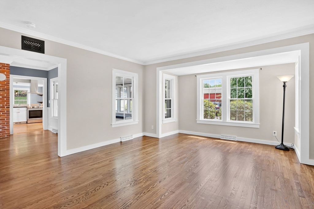 102 Miller Street Ludlow, MA 01056 - Photo 17 of 41