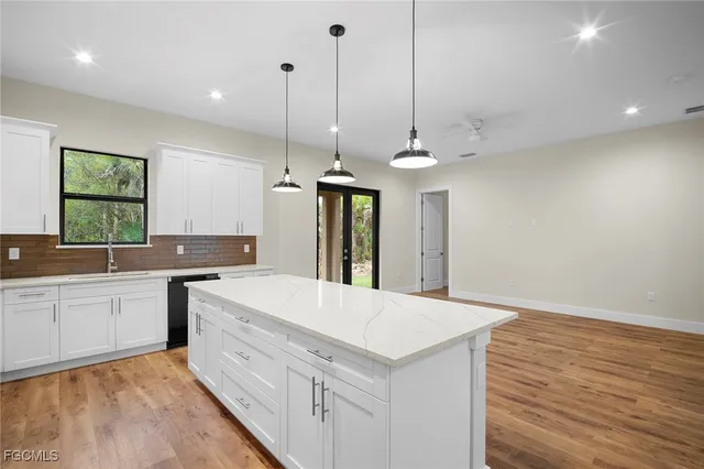 $3,000 | 3244 32nd Avenue Southeast, Naples, FL 34117