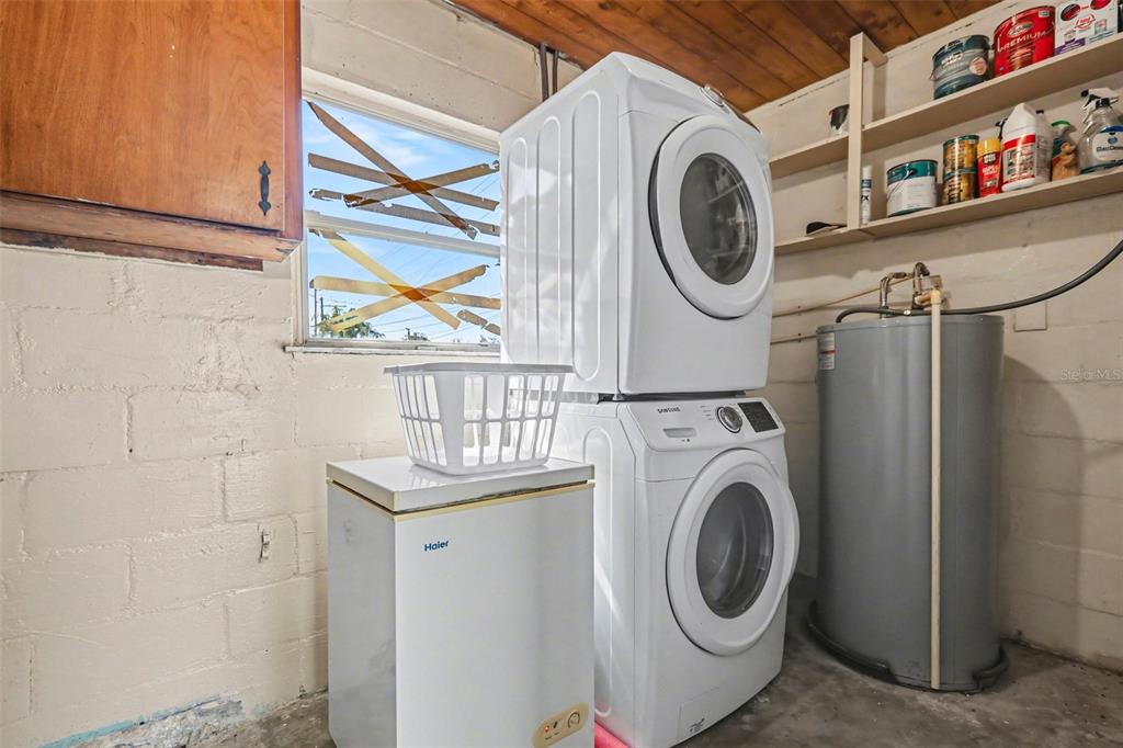 220 6th Avenue Southwest Ruskin, FL 33570 - Photo 14 of 19