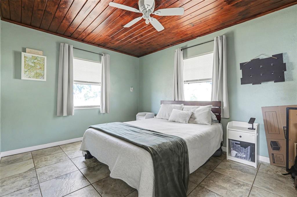 220 6th Avenue Southwest Ruskin, FL 33570 - Photo 8 of 19