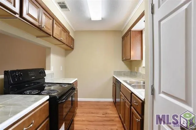 $1,400 | 15853 Maison Orleans Court, Baton Rouge, LA 70817