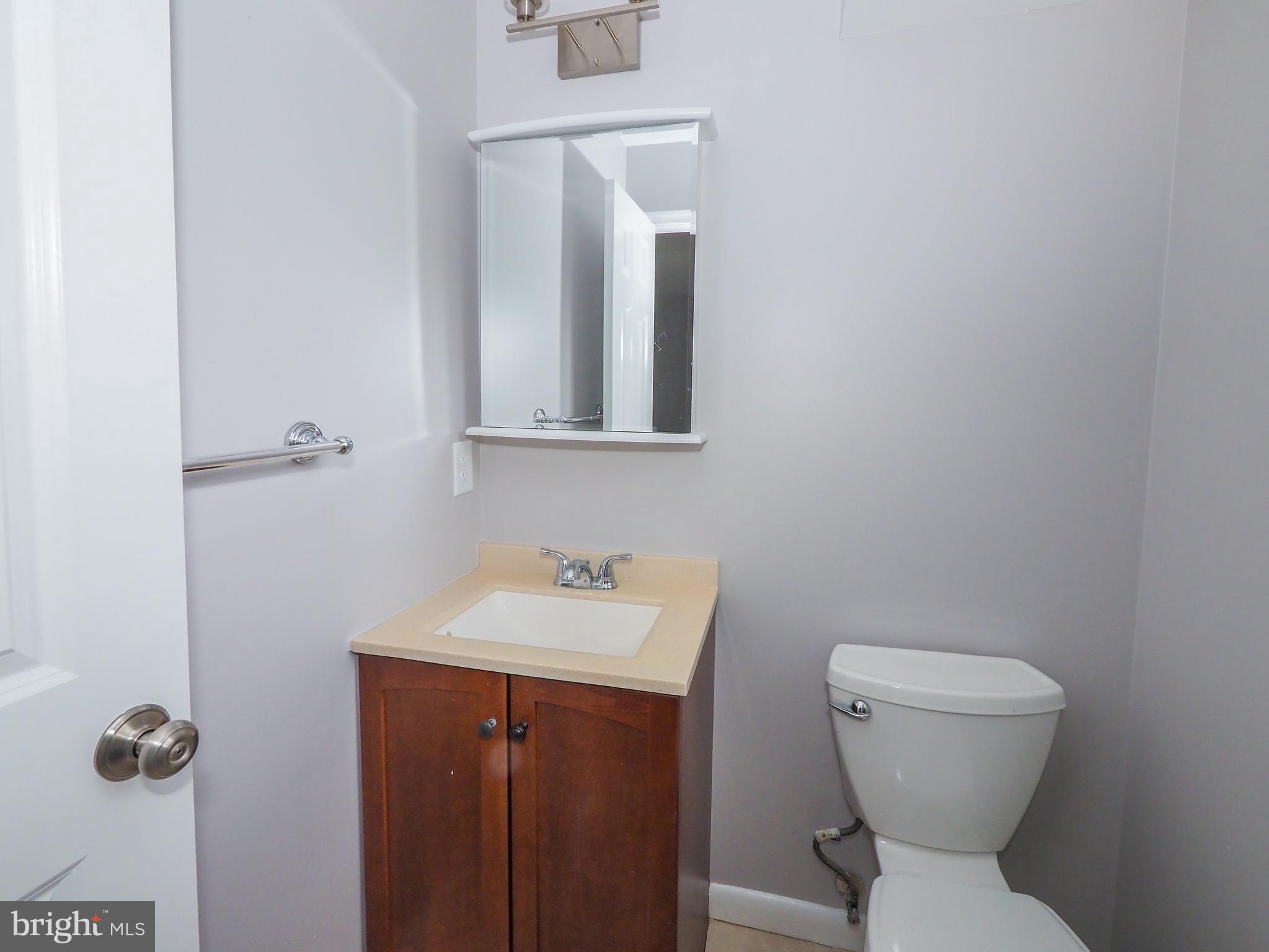 504 Tulip Road Riva, MD 21140 - Photo 23 of 60 Primary half bath