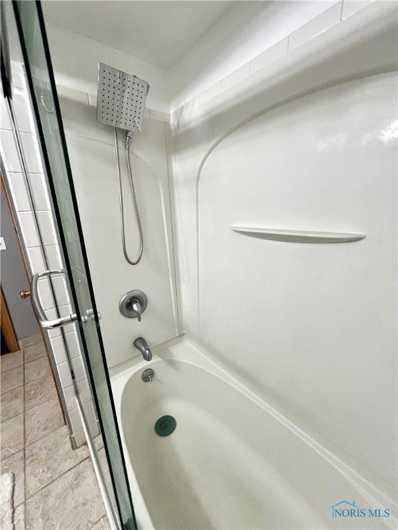 1027 Vanderbilt Road Toledo, OH 43615 - Photo 10 of 17 Gallery Image 10