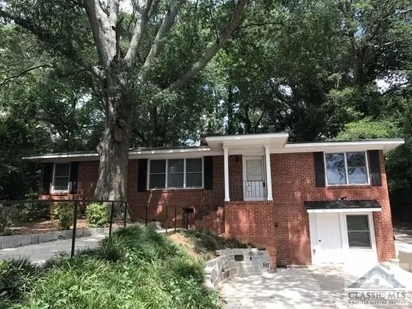 $2,200 | 48 Holman Avenue, Athens, GA 30606
