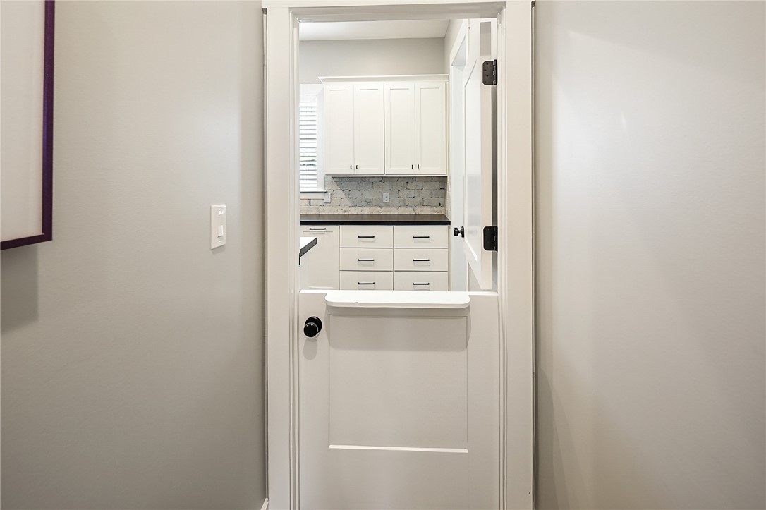 7323 River Ridge Drive College Station, TX 77845 - Photo 20 of 39 a bathroom with a shower