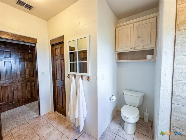 $4,000 | 2000 Village Oak, Canyon Lake, TX 78133