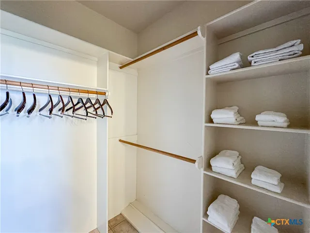 $4,000 | 2000 Village Oak, Canyon Lake, TX 78133