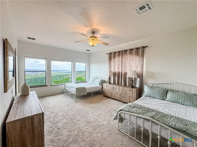 $4,000 | 2000 Village Oak, Canyon Lake, TX 78133