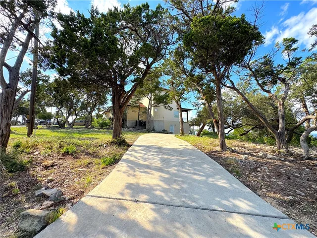 $4,000 | 2000 Village Oak, Canyon Lake, TX 78133