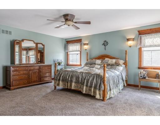 284 Hillside Road Westfield, MA 01085 - Photo 17 of 40 Gallery Image 17
