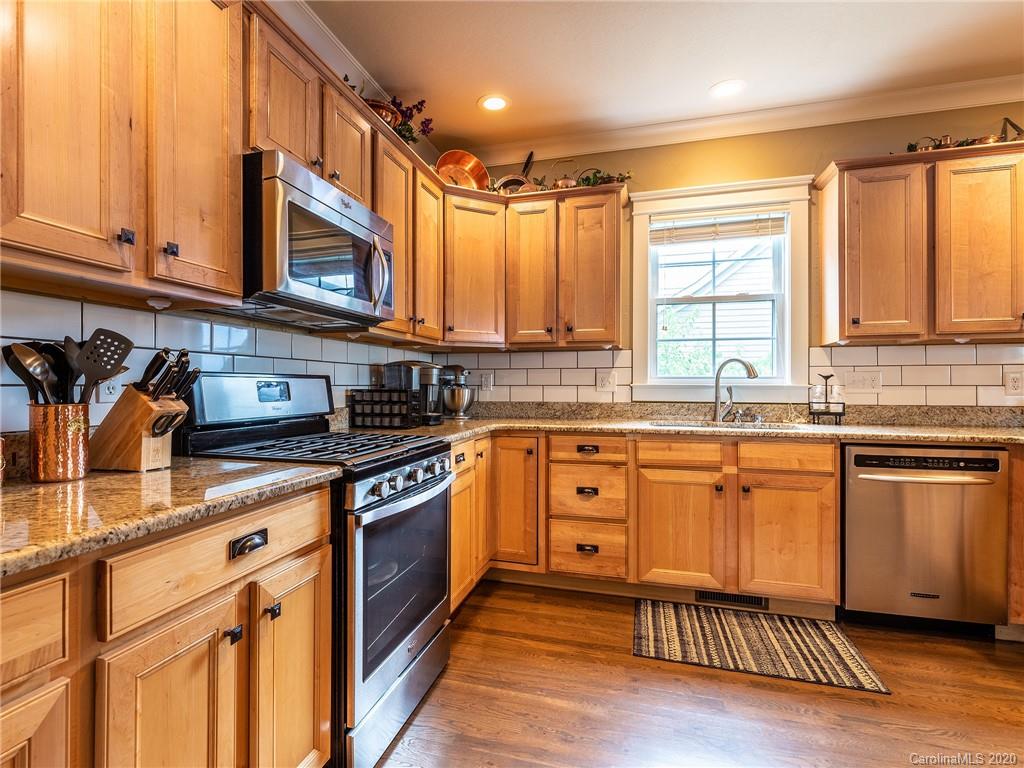 66 Ball Gap Road Arden, NC 28704 - Photo 7 of 38 Gallery Image 7