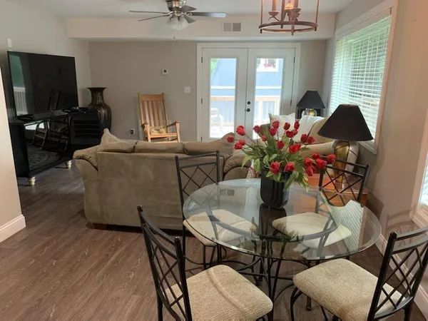 $1,375 | 5214 Hickory Woods Lane, Unit B, Hixson, TN 37343