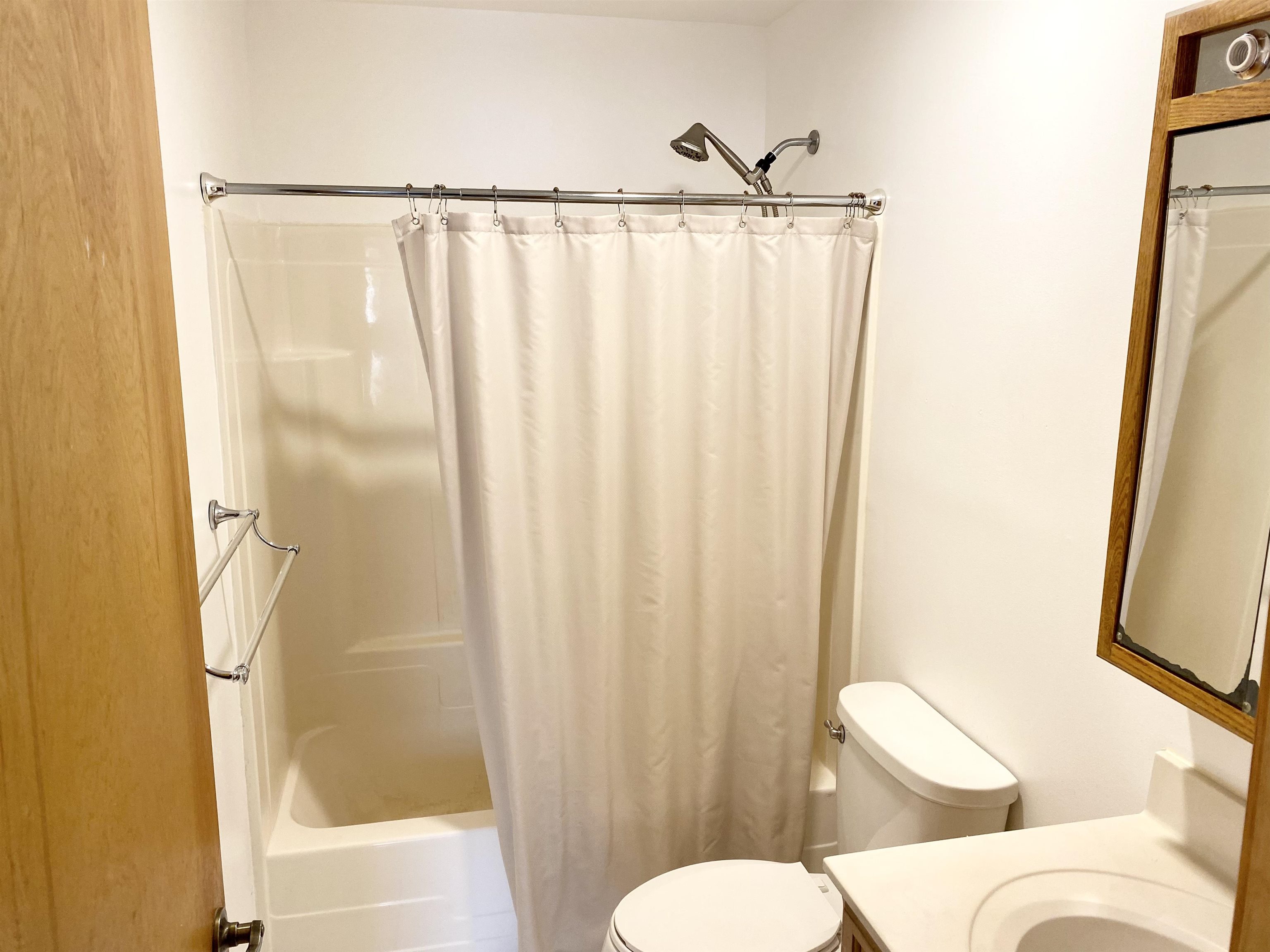 3830 South Meridian Road Mount Pleasant, MI 48858 - Photo 13 of 34 1906067-12.JPG