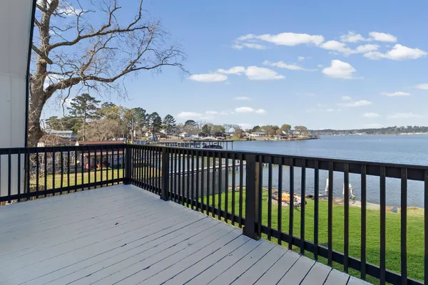 $399,900 | 416 Kickapoo Drive, Livingston, TX 77351