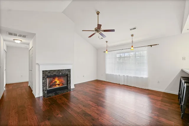 $175,900 | 2404 Windward Boulevard, Unit 202, Champaign, IL 61821