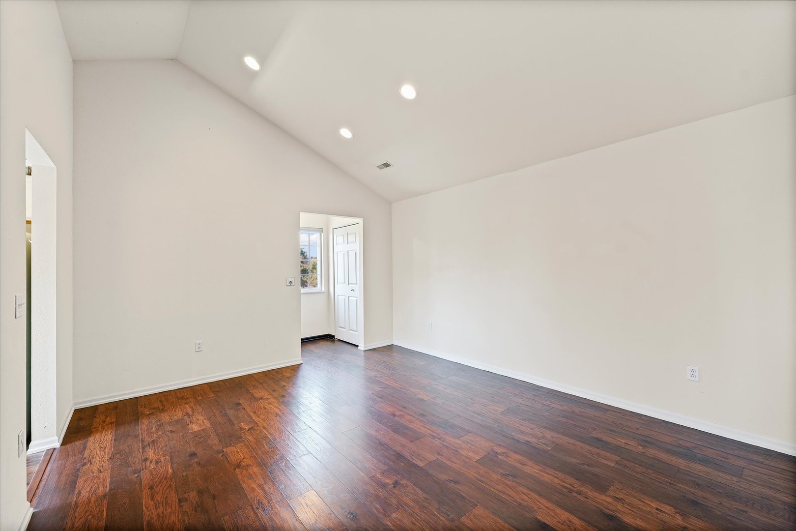 2404 Windward Boulevard, Unit 202 Champaign, IL 61821 - Photo 19 of 29