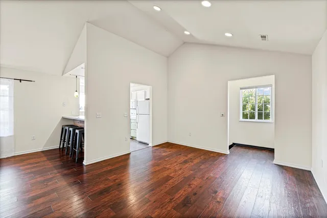 $175,900 | 2404 Windward Boulevard, Unit 202, Champaign, IL 61821