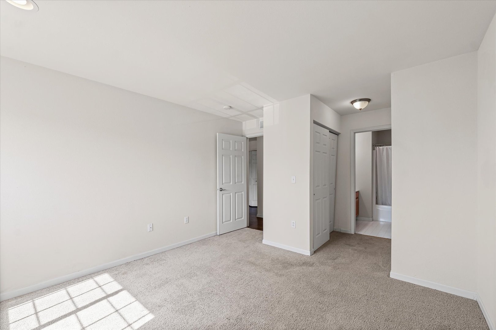 2404 Windward Boulevard, Unit 202 Champaign, IL 61821 - Photo 21 of 29