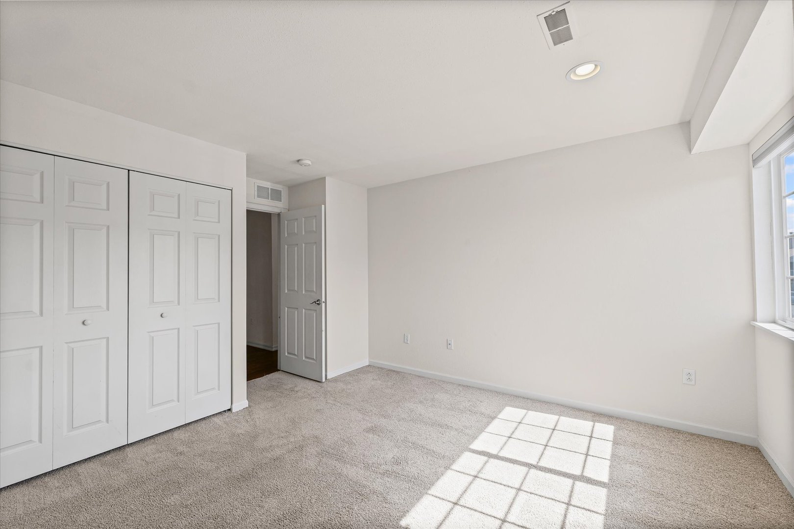 2404 Windward Boulevard, Unit 202 Champaign, IL 61821 - Photo 26 of 29