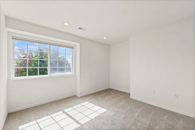 $175,900 | 2404 Windward Boulevard, Unit 202, Champaign, IL 61821