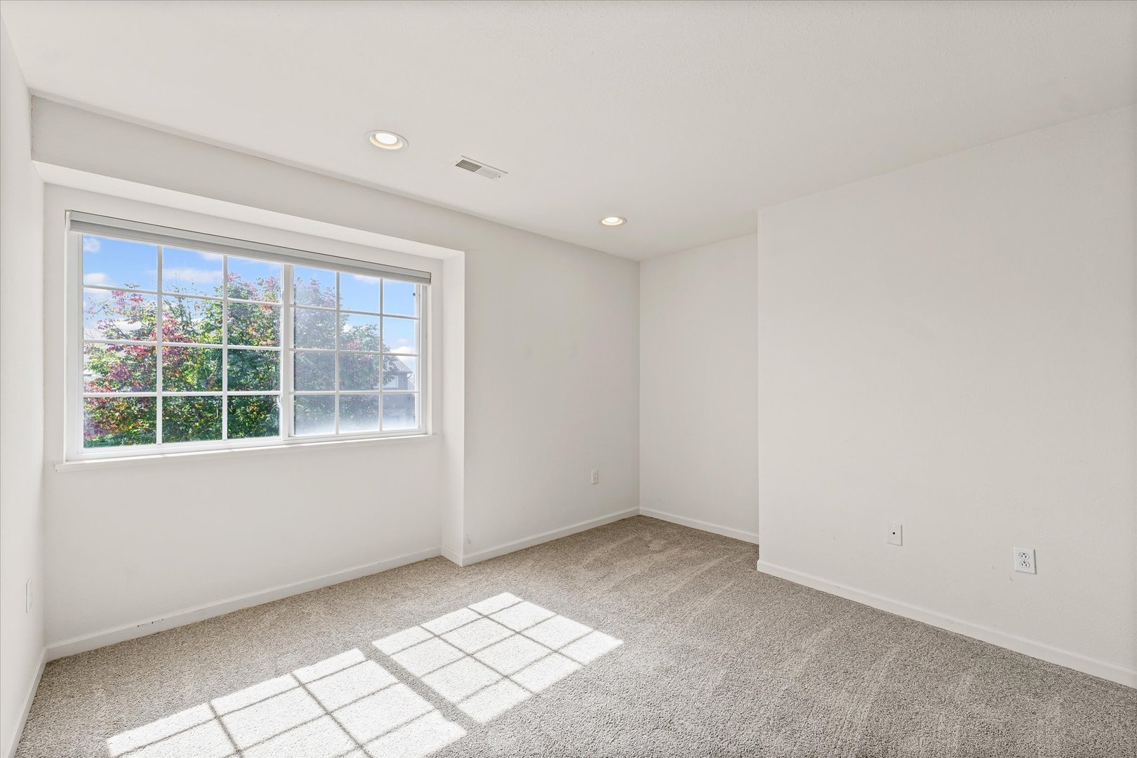 2404 Windward Boulevard, Unit 202 Champaign, IL 61821 - Photo 28 of 29