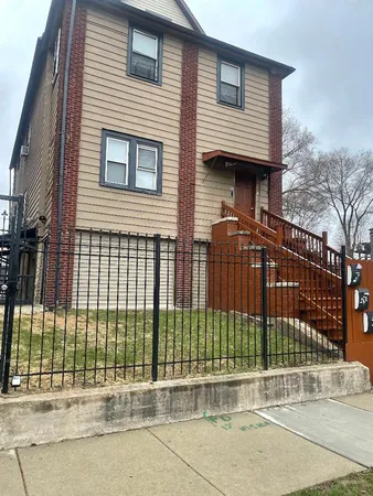 $1,875 | 5918 South Calumet Avenue, Unit 1, Chicago, IL 60637