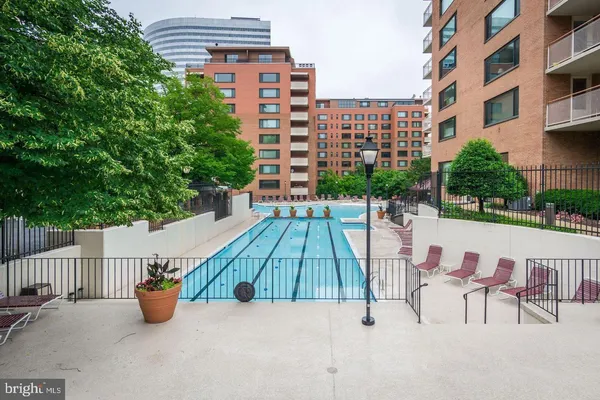 $1,750 | 1011 Arlington Boulevard, Unit 926, Arlington, VA 22209